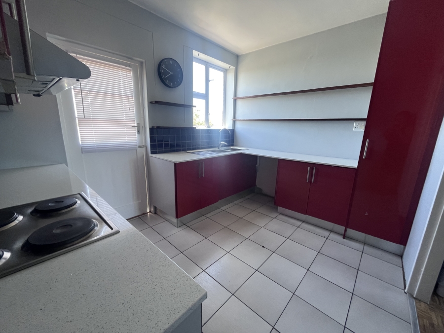 2 Bedroom Property for Sale in Claremont Village Western Cape